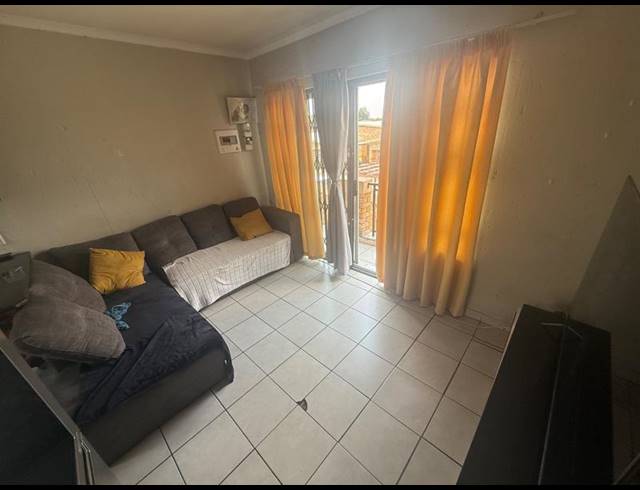 2 BEDROOM APARTMENT FOR SALE IN STAALRUS